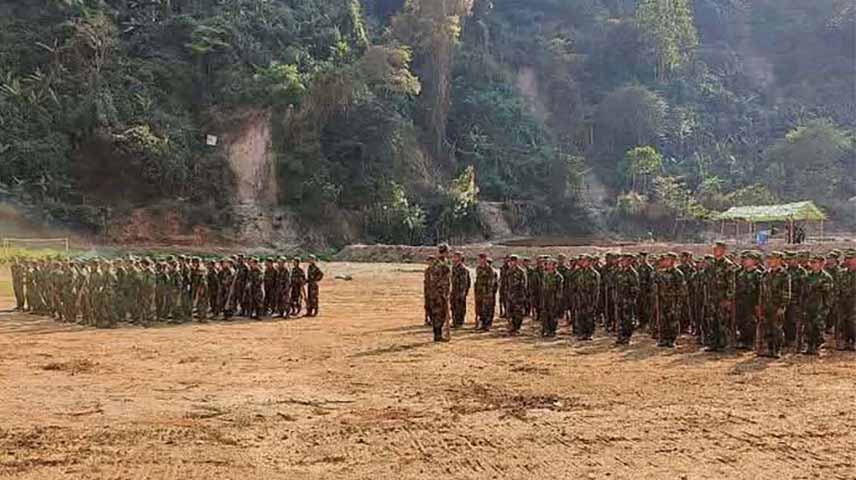 သာပေါင်းတွင် စစ်ကောင်စီက ပြန်လည်ထိုးစစ်ဆင်နေသဖြင့် တိုက်ပွဲပြင်းထန်