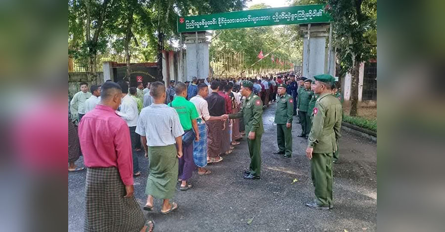 ပုသိမ် စစ်လေ့ကျင့်ရေးကျောင်းမှ ထွက်ပြေးသူ ၆ ဦး ဖမ်းဆီးခံရပြီး ရိုက်နှက်အချုပ်ချခံရ