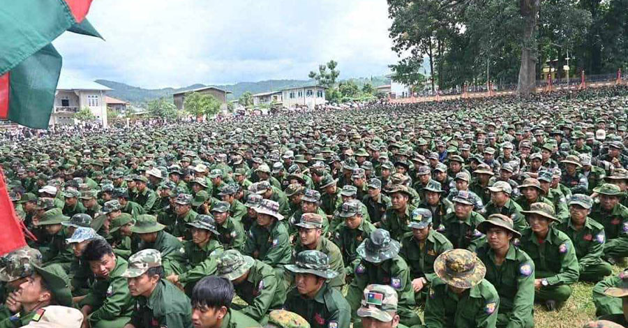ပအိုဝ်းပြည်သူ့စစ်က စစ်ဘေးရှောင်စခန်းများကို လက်နက်ကြီးဖြင့် ပစ်ခတ်