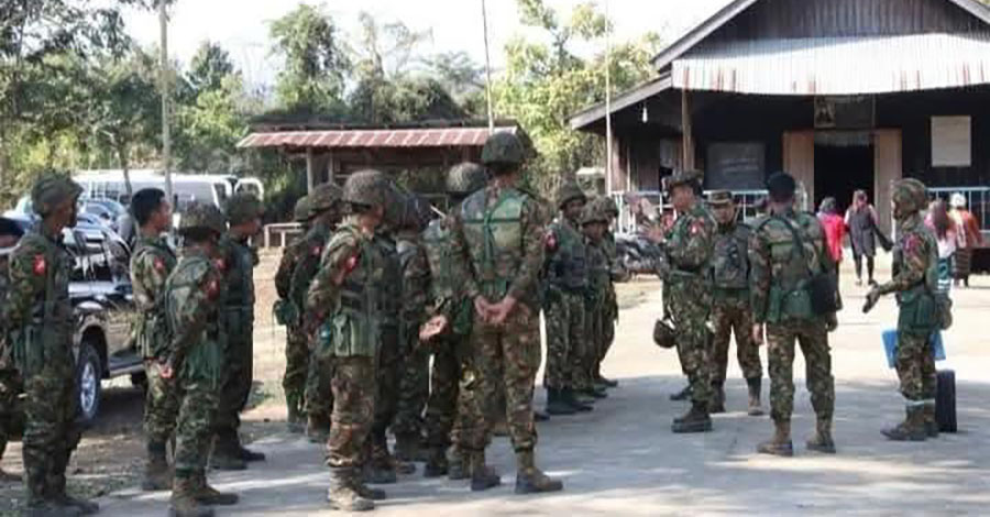 ပြည်-ကံမလမ်းပိုင်းတွင် ကုန်တင်ယာဥ်များ သွားလာခွင့်ကို စစ်ကောင်စီတပ်က ပိတ်ပင်