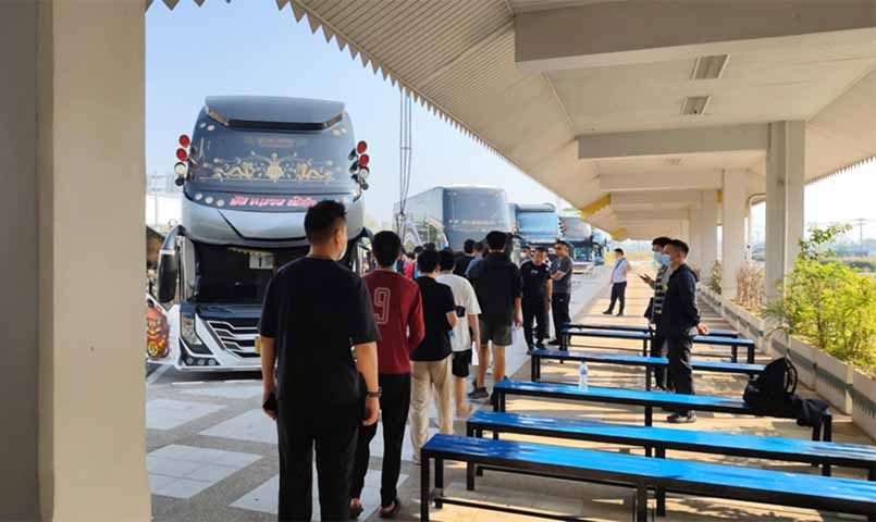 မြဝတီကျားဖြန့်မှ တရုတ်နိုင်ငံသား ၃၇၅ ဦး ကို နေရပ်ပြန်ပို့ (ဓာတ်ပုံ)