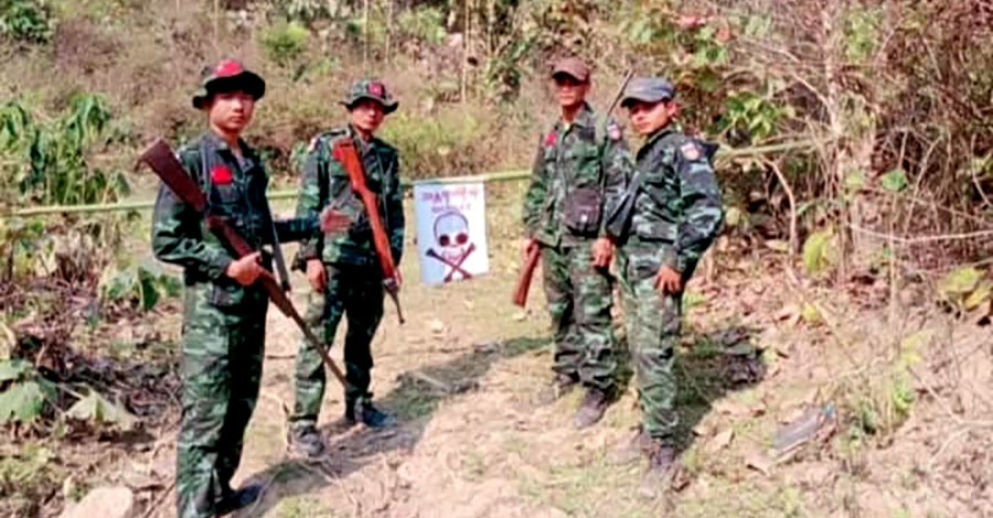 အုတ်ဖိုမြို့နယ် ပဲခူးရိုးမ၌ တိုက်ပွဲဖြစ်လာနိုင်သဖြင့် PDF က သွားလာခွင့် ယာယီပိတ်ပင်