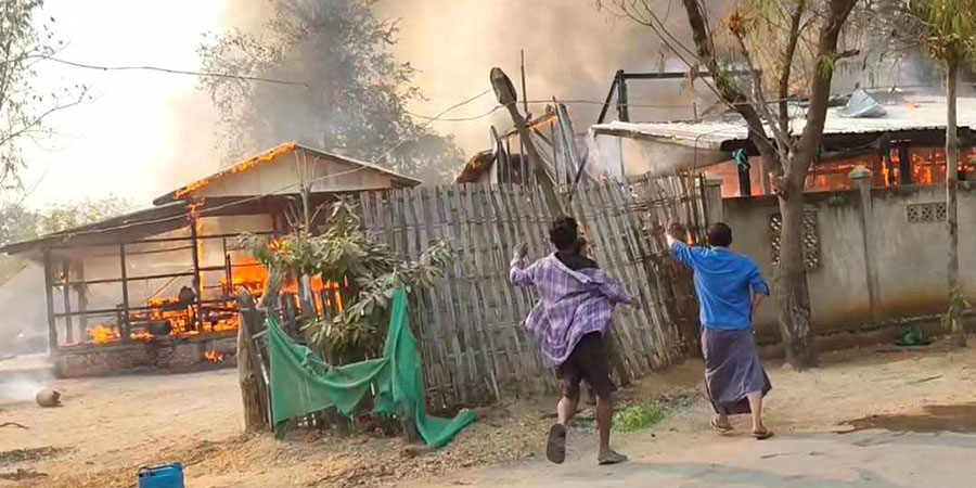 မြောင်မြို့နယ်၌ စစ်တပ်က လေကြောင်းနှင့် လက်နက်ကြီး ပစ်ခတ်မှုကြောင့် ပြည်သူ ၄ ဦးသေဆုံး