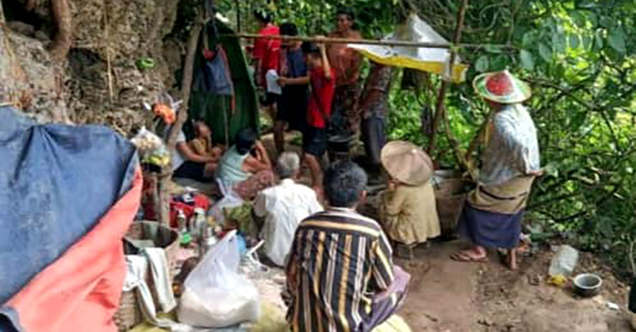 လေးမျက်နှာမြို့နယ်က စစ်ရှောင်ထောင်ချီ အစားအစာနှင့် ဆေးဝါးအကူအညီ လိုအပ်နေ