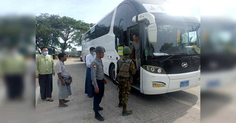 ဧရာဝတီတိုင်း-ရန်ကုန် ပြေးဆွဲသည့်ကားပေါ်မှ လူငယ် ၆ ဦးကို စစ်ကောင်စီတပ် ဖမ်းဆီး