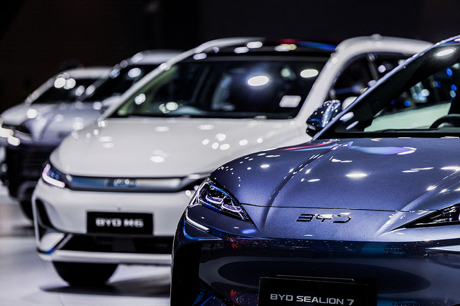 ၂၀၂၄ နှစ်အလိုက်ဝင်ငွေအရ BYD က Tesla ကို ကျော်တက်