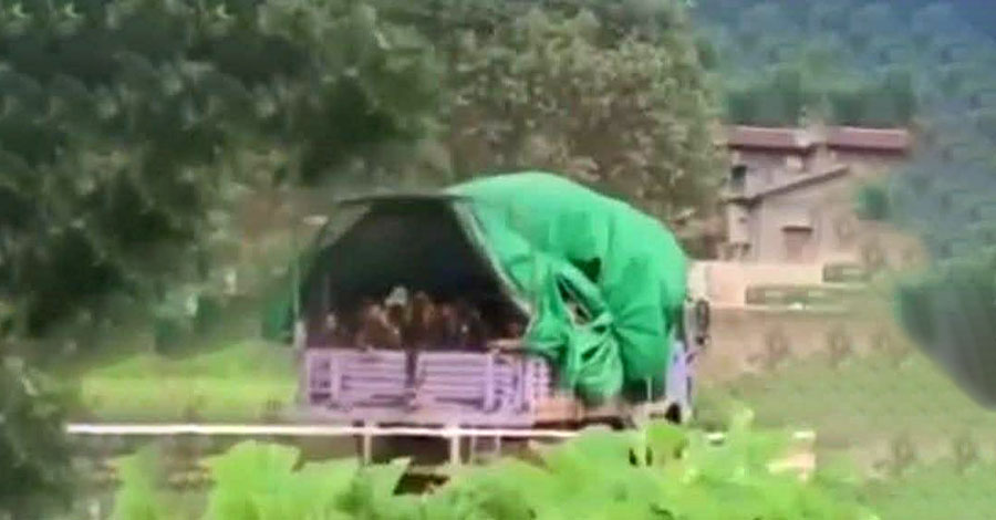 ရေကြည်တိုက်ပွဲ၌ သေဆုံး၊ ဒဏ်ရာရရှိသည့် စစ်ကောင်စီတပ်သားများကို ပြန်သယ်နေ
