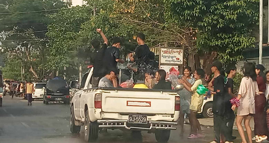 ရန်ကုန်တွင် ပုဂ္ဂလိကသင်္ကြန်ရေကစားမဏ္ဍပ်ဆောက်ရန် စည်ပင်ဖိတ်ခေါ်
