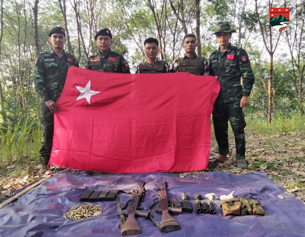 ရေးမြို့နယ်တွင် စစ်ကောင်စီတပ်သား  ၂ ဦး လက်နက်နှင့် အလင်းဝင်