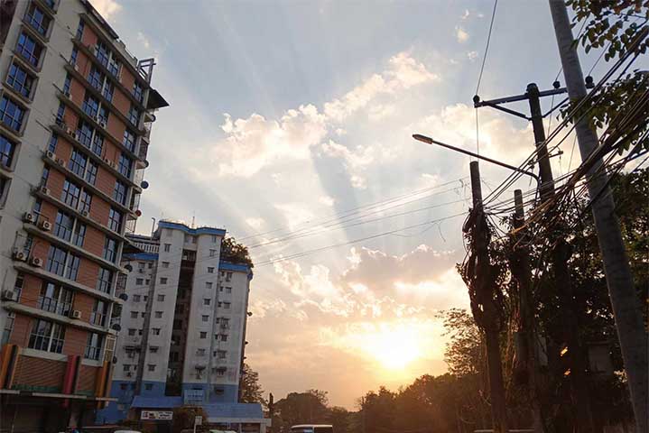 ရန်ကုန်တွင် ငလျင်ဒဏ်ခံစားရသော်လည်း အပျက်အစီးနည်း