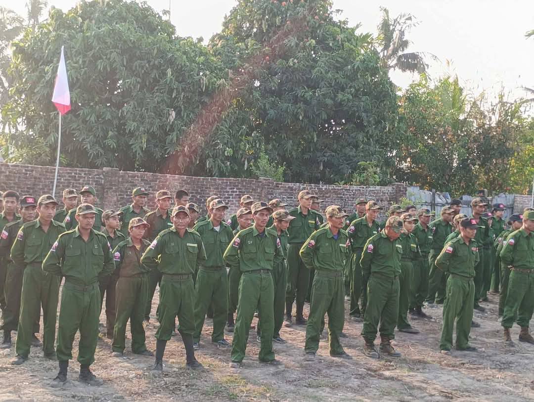စစ်တွေတွင် ALP အင်အားပြ၊ ဒေသခံ ၃ ဦးကို AA သတင်းပေးဟု စွပ်စွဲဖမ်းဆီး