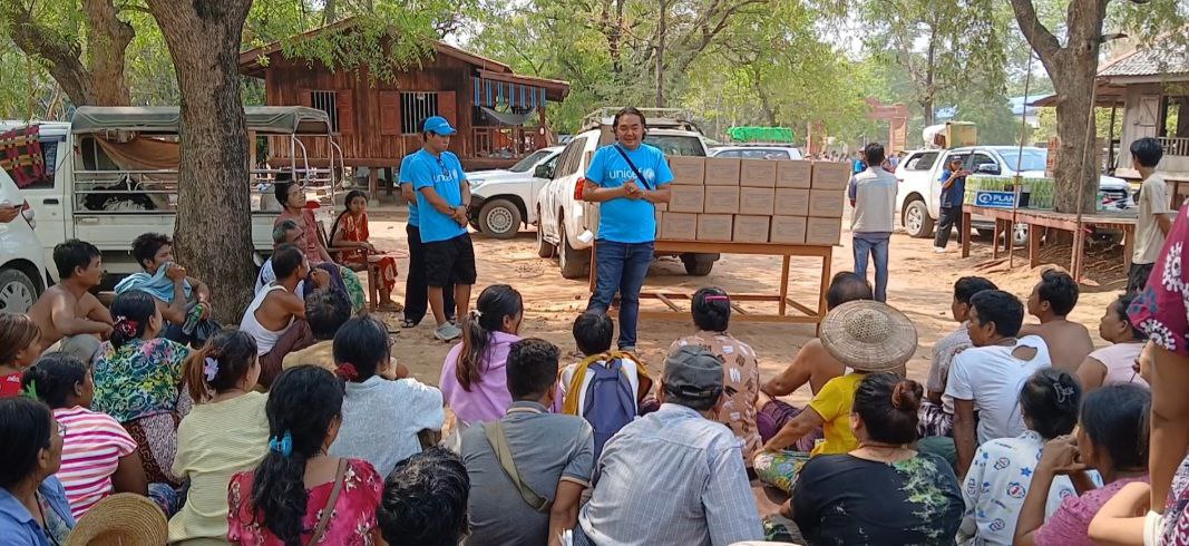 စစ်ကိုင်း ငလျင်ဘေးသင့်ပြည်သူများအတွက် အလှူရှင်များ လာရောက်လှူဒါန်း (ဓာတ်ပုံ)