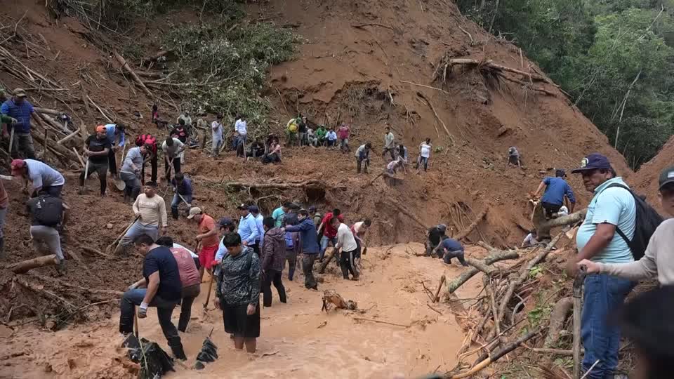 ပီရူးနိုင်ငံ၌ မိုးသည်းထန်စွာရွာသွန်း မြေပြိုကျမှုကြောင့် လူ ၃ ဦး သေဆုံး
