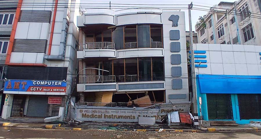 ငလျင်ဒဏ်သင့် မန္တလေးတွင် တိုက် ၁ လုံး ထပ်မံပြိုကျ