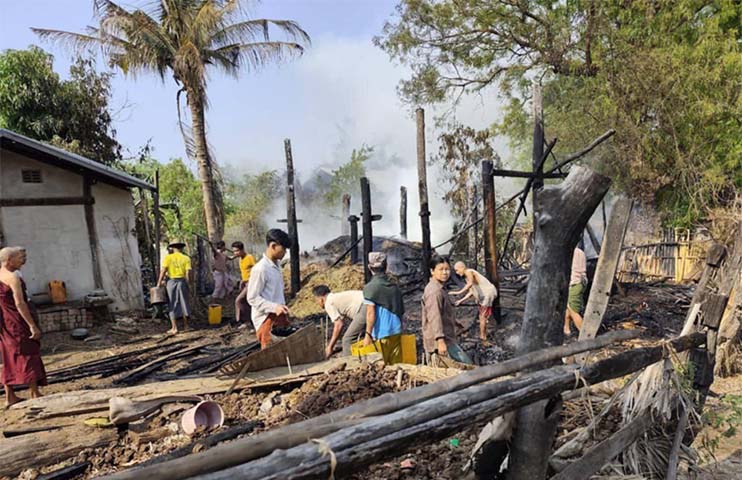 ကနီမြို့နယ်ရှိ ရွာ ၇ ရွာကို စစ်တပ်က ဗုံးကြဲ၊ ကိုရင်အပါအဝင် ၂ ဦးသေဆုံး