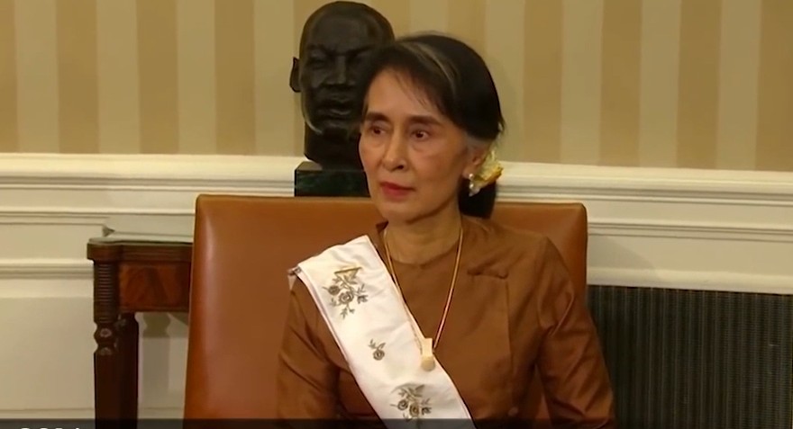 မြန်မာနှစ်သစ် ပြစ်ဒဏ်လျှော့ရက်ခံစားခွင့်တွင် ဒေါ်အောင်ဆန်းစုကြည်ကို စွဲခဲ့သည့်ပုဒ်မများ မပါ