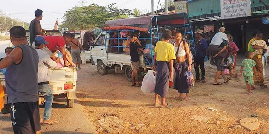 တိုက်ပွဲကြောင့် ပိတ်မိနေသည့် ကော့ကရိတ်မြို့ခံများကို စစ်တပ်က ထွက်ခွင့်မပေး