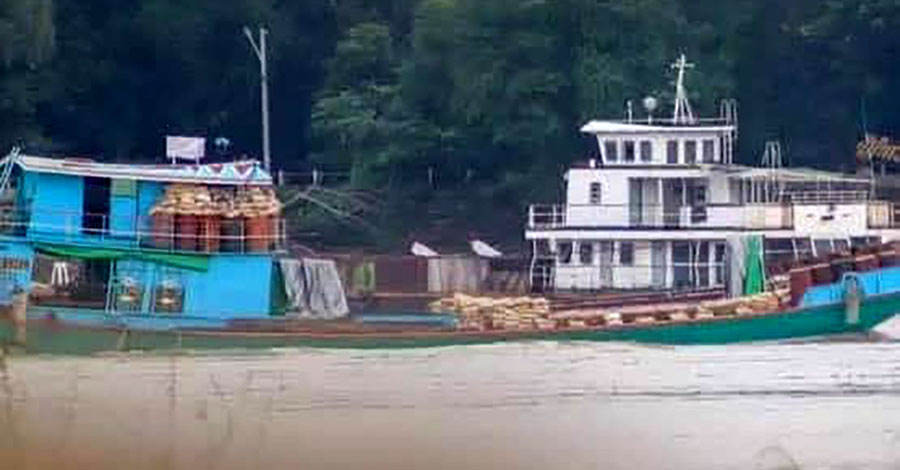 ဧရာဝတီမြစ်တွင်း စစ်တပ် ပစ်ခတ်မှုကြောင့် မော်တော်ပေါ်က ခရီးသွားပြည်သူ ၁ ဦးသေဆုံး၊ ၁ ဦးဒဏ်ရာရ