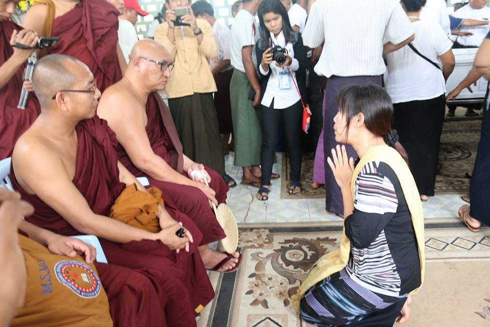 ကုိပါႀကီးစ်ာပန ျပည္သူ ရာခ်ီ ေရေ၀းသုသာန္ ေရာက္ရွိ
