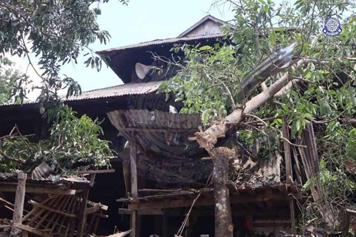 ဘီးလင်းတွင် စစ်တပ်က ဘုန်းကြီးကျောင်းကို ဗုံးကြဲ၊ ကိုရင် ၁ ပါး အပါအဝင် ၃ ဦးသေဆုံးပြီး ၉ ဦး ဒဏ်ရာရ