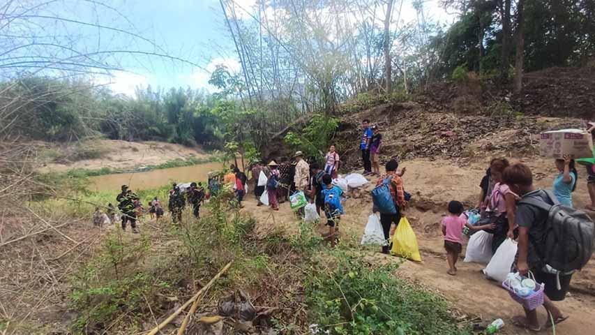 ကရင်စစ်ဘေးရှောင် ၁၁၇ ဦး ကို မြန်မာဘက်သို့ ပြန်ပို့