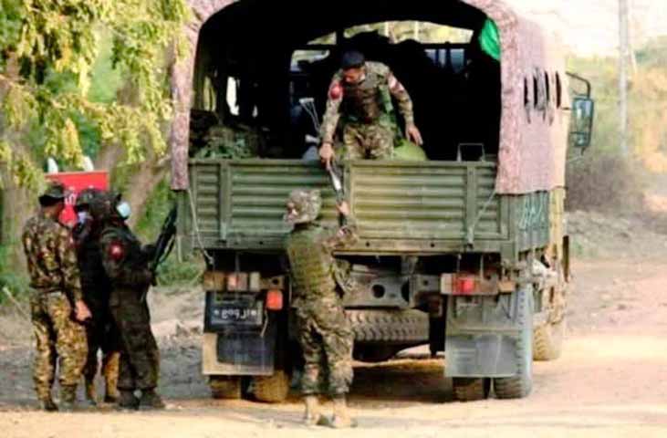 လေးမျက်နှာတွင် ထွက်ပြေးသည့် စစ်ကောင်စီတပ်ဖွဲ့ဝင် ၉ ဦး ပြန်လည်ဖမ်းဆီးခံရ