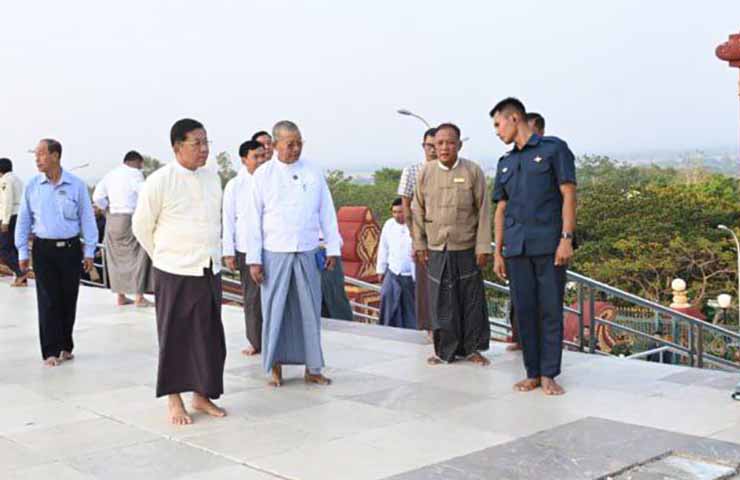 တရုတ်နှင့် စစ်တပ် ညီညွတ်မှုကို သွေးခွဲနေသူများရှိသဖြင့် သတိထားရန် စစ်ခေါင်းဆောင်ပြော