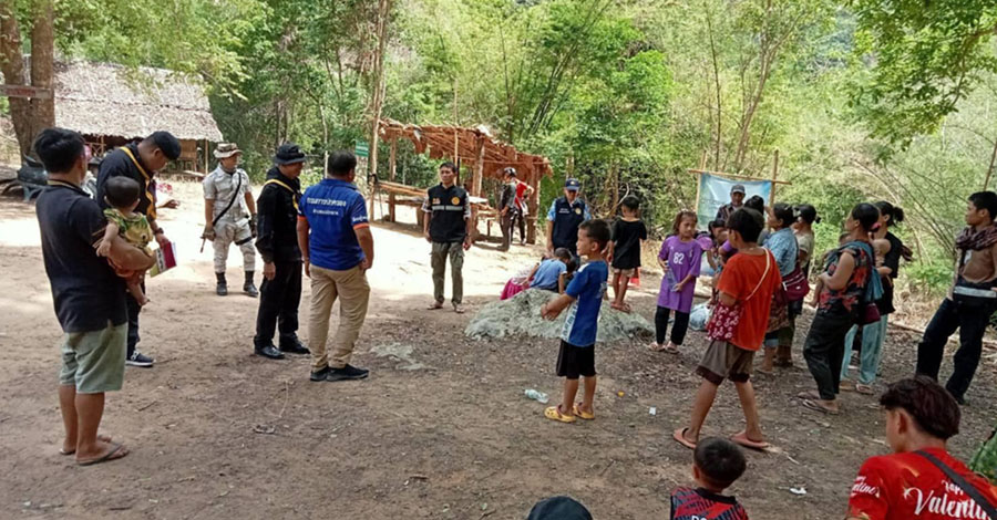 ကော့ကရိတ်တွင် ပိတ်မိနေသည့် ပြည်သူများ စားသောက်ရေး အခက်ကြုံ