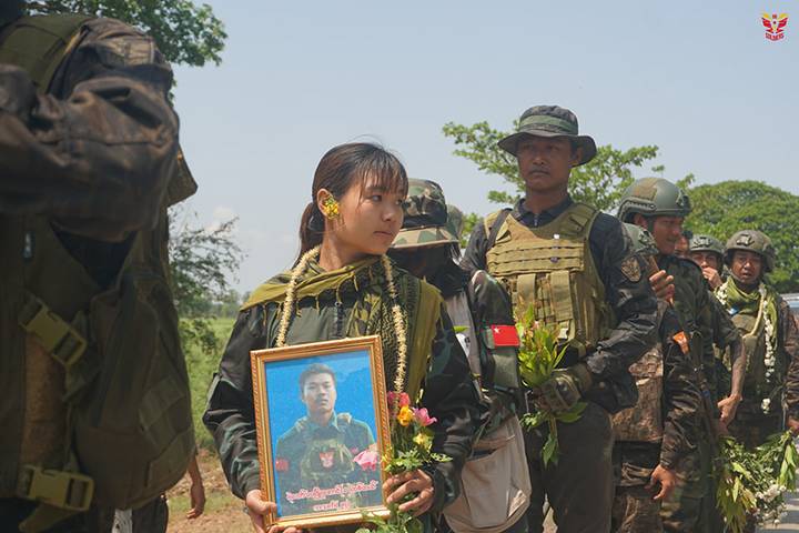 ၄ နှစ်သား PDF အာဏာရှင်တော်လှန်ရေးခရီး ဘယ်လိုဆက်လျှောက်မလဲ