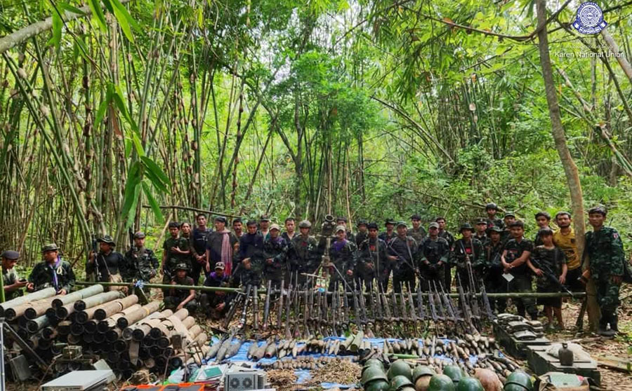 ထိုင်း-မြန်မာနယ်စပ်ရှိ ထီးခီးစစ်တပ်စခန်းကို တော်လှန်ရေးပူးပေါင်းတပ်များ သိမ်းပိုက်