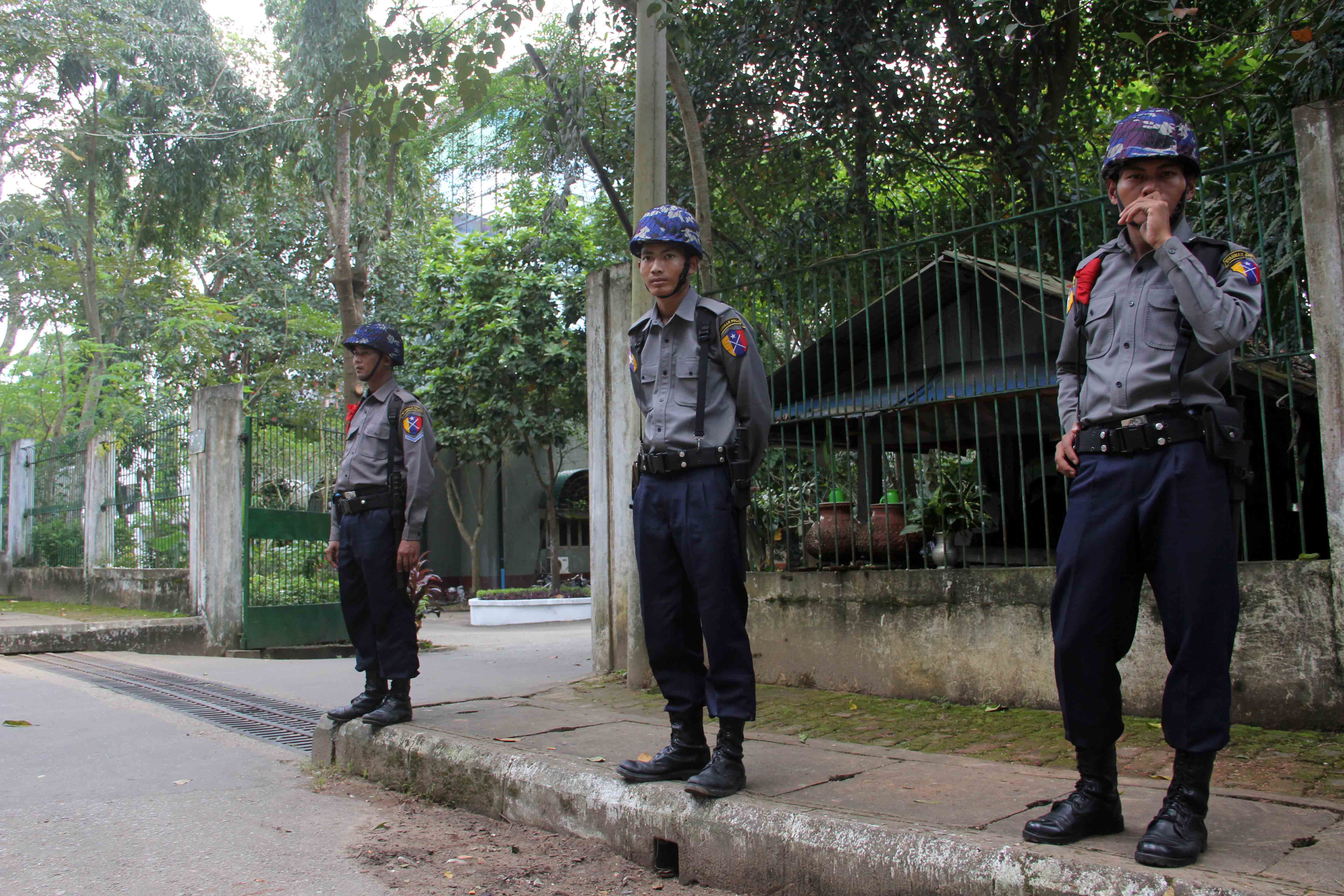 အေမရိကန္သမၼတ  ေဟာေျပာမည့္ ရန္ကုန္တကၠသိုလ္စိန္ရတု ခန္းမအား လံုျခံဳေရးတင္းက်ပ္