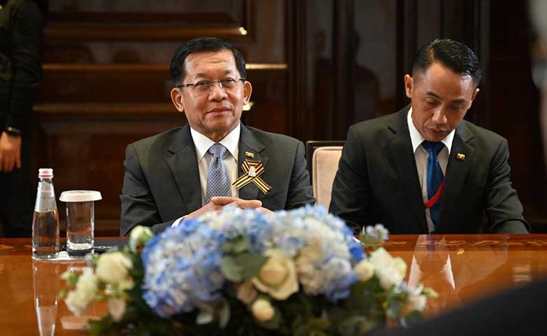 စစ်ခေါင်းဆောင် ရုရှားသမ္မတပူတင်နှင့် သီးခြားတွေ့ဆုံခွင့်မရဘဲ အိမ်ပြန်လာရ