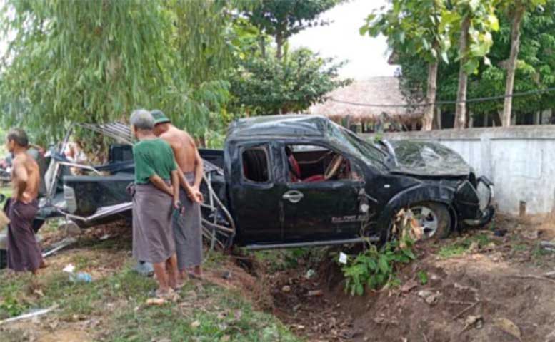 ကျိုက်ထီးရိုး ဘုရားဖူးကားတိမ်းမှောက်ပြီး အမျိုးသမီး ၁ ဦး သေဆုံး၊ ၁၅ ဦး ဒဏ်ရာရ
