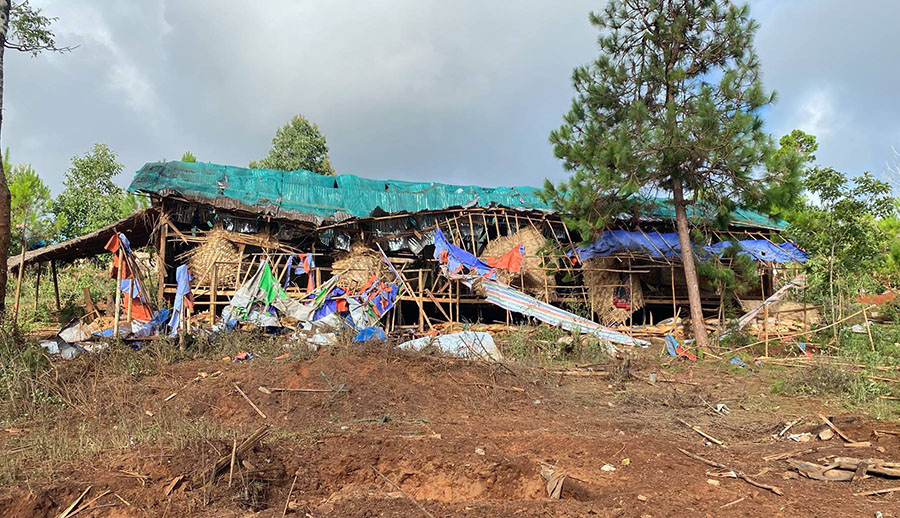 ဘန်ကောက်စစ်ရှောင်စခန်းကို စစ်တပ်က ဗုံးထပ်ကြဲ