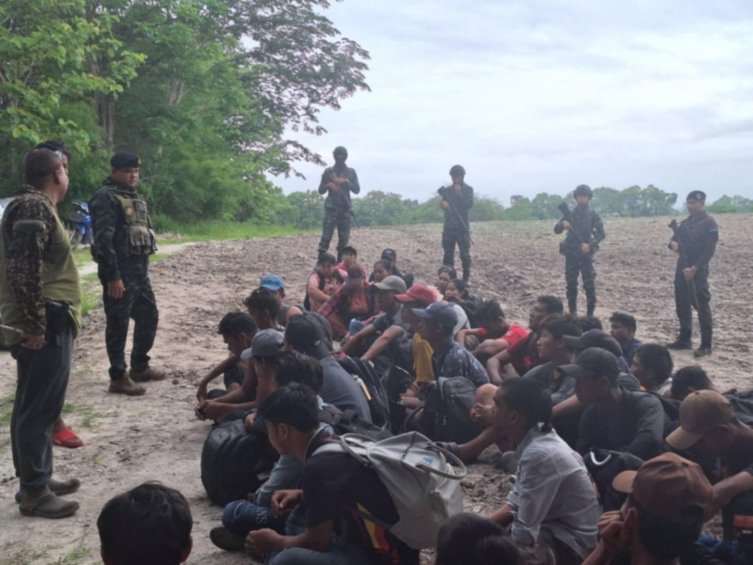 ထိုင်း-မြန်မာ နယ်စပ်တွင် အထောက်အထားမဲ့ မြန်မာ​ ၄၄ ဦး ဖမ်းဆီးခံရ