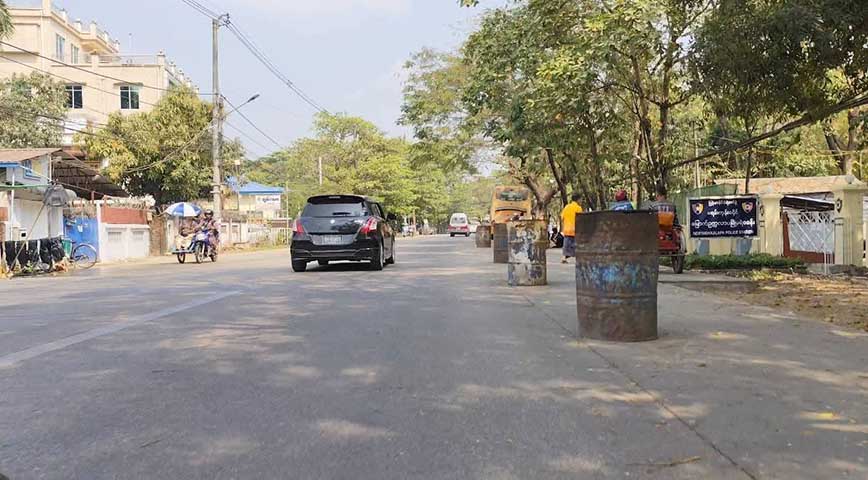 မြောက်ဥက္ကလာနှင့် မရမ်းကုန်းတွင် ဘက်ထရီစက်ဘီးများကို ဖမ်းဆီးနေ