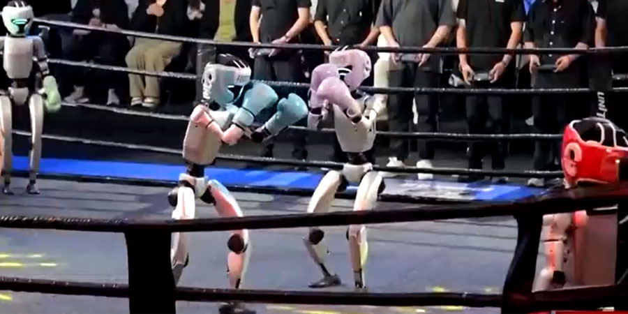 တရုတ်ပြည်က Real Steel ဇာတ်ကားပုံစံ စက်ရုပ်လက်ဝှေ့ပွဲ  