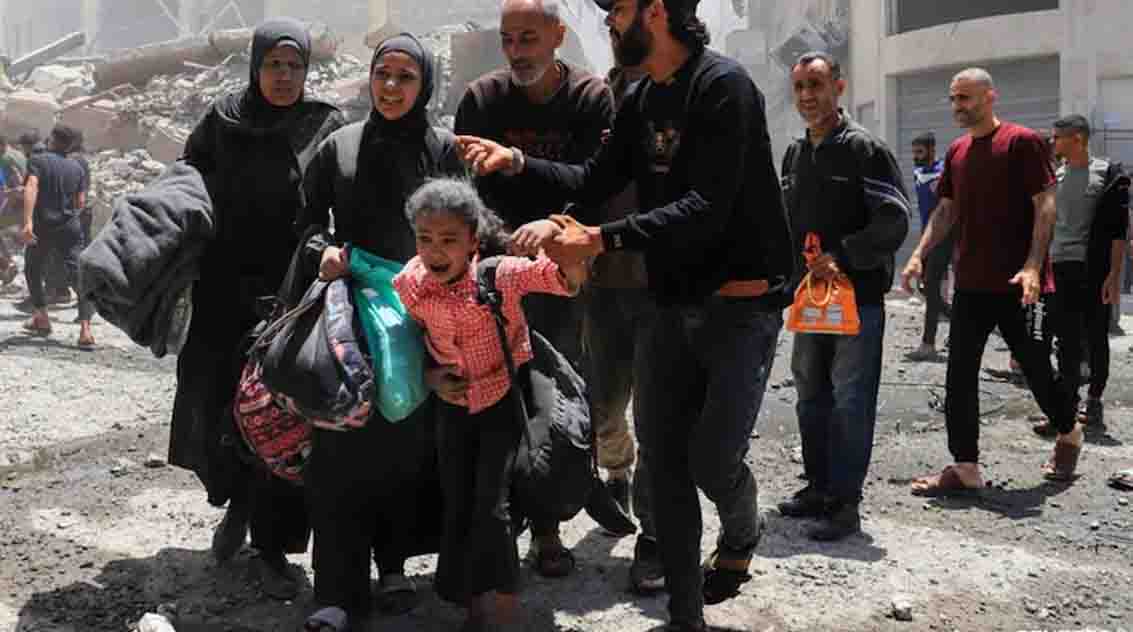 ဂါဇာအကူအညီစင်တာအနီး အစ္စရေးတင့်ကားများ ပစ်ခတ်မှုကြောင့် လူ ၃၀ ခန့် သေဆုံး