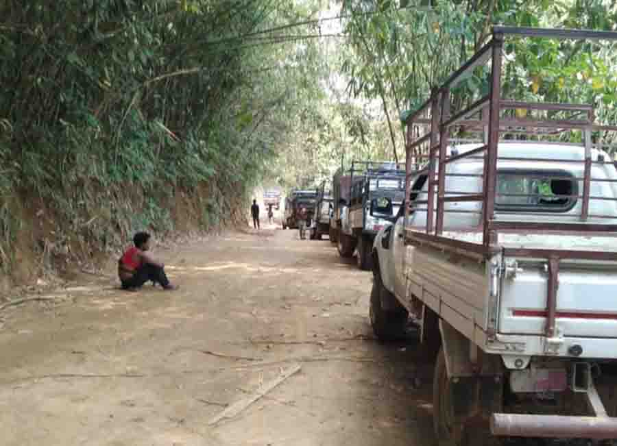 အိန္ဒိယ-ရခိုင် ကုန်သွယ်မှုလမ်းကြောင်း ပိတ်ဆို့နေသဖြင့် ရခိုင်တွင် ကုန်ဈေးနှုန်းမြင့်တက်