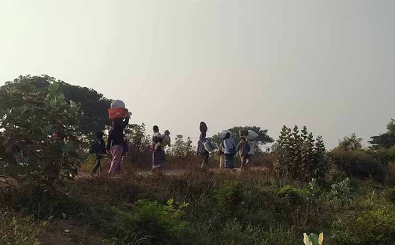 စစ်တပ်က စစ်ကိုင်းတိုင်းအတွင်း ကျေးရွာအချို့ကို မီးရှို့ပြီး လေကြောင်းတိုက်ခိုက်
