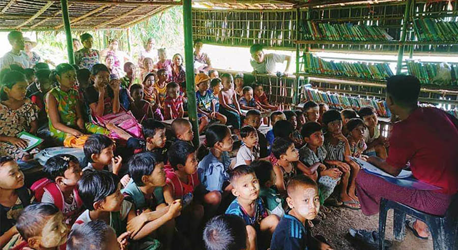 ရခိုင်စစ်ရှောင်ကလေးများကို စာသင်ပေးနေသည့် လင်းရောင်ခြည်ဖောင်ဒေးရှင်း ရပ်တည်ရန် ခက်ခဲ