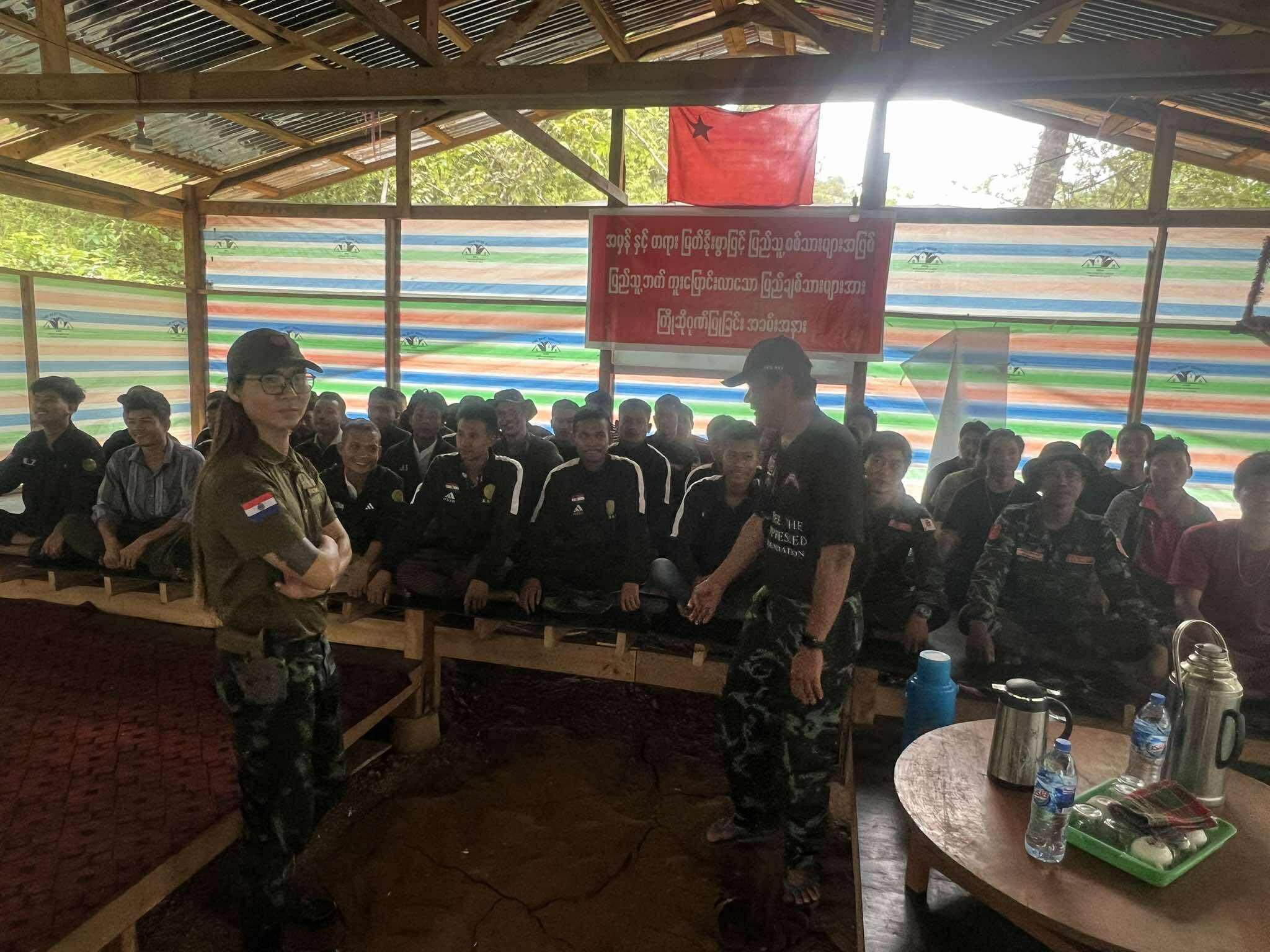 ဘက်ပြောင်းခိုလှုံလာသည့် စစ်ကောင်စီတပ်သားများကို ကြိုဆိုပွဲ ပြုလုပ် (ဓာတ်ပုံ)
