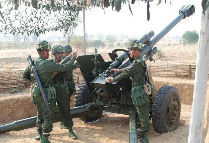 ဖားကန့်တွင် စစ်တပ်လက်နက်ကြီးကြောင့် အရပ်သား ၉ ဦးသေဆုံးပြီး အများအပြားဒဏ်ရာရ