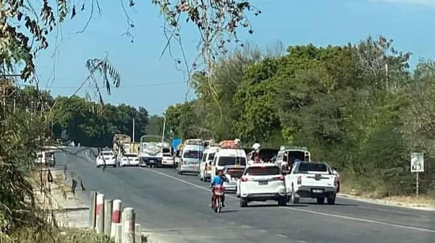 မန္တလေးမြို့ အဝင်အထွက်ဂိတ်များတွင် စစ်ကောင်စီက စီမံချက်ဖြင့် လိုင်စင်မဲ့ယာဉ်များ ဖမ်းဆီး