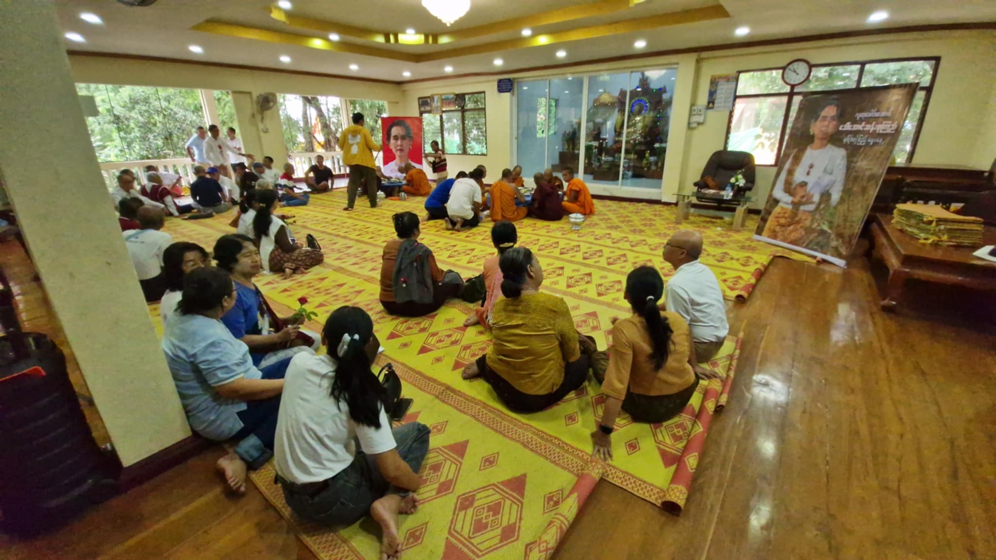 ဒေါ်အောင်ဆန်းစုကြည်မွေးနေ့ သွေးလှူပွဲနှင့် ဆွမ်းကပ် အလှူပေးပွဲများ မဲဆောက်တွင် ကျင်းပ (ဓာတ်ပုံ) 