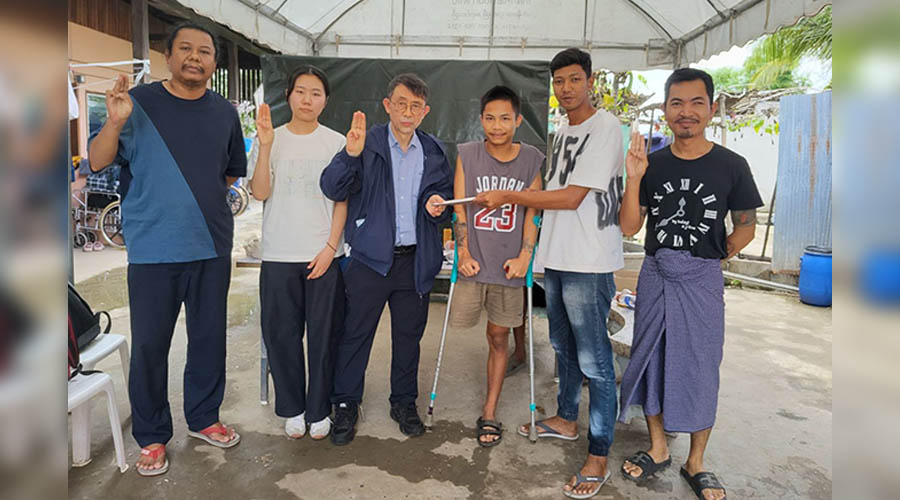 ဒဏ်ရာရ PDF များကို ကိုရီးယား အရပ်ဘက်အဖွဲ့အစည်းများ သွားရောက်ကူညီ