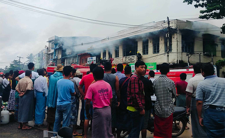 ညောင်လေးပင်မြို့မစျေးအနီး မီးလောင်