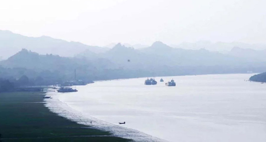 မြန်မာ ၂ ဦးကို စိတ်ကြွမူးယစ်ဆေးပြား ၁ သိန်းကျော်နှင့်အတူ ဘင်္ဂလားဒေ့ရှ်နယ်ခြား စောင့် တပ်ဖမ်းဆီး