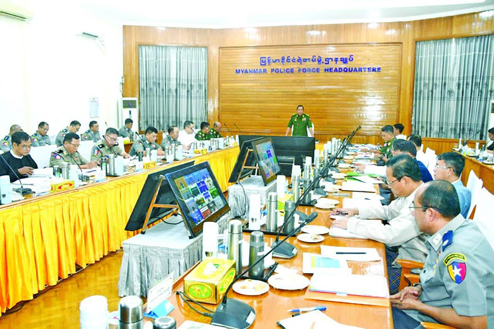 ပုဂ္ဂလိက လုံခြုံရေးကုမ္ပဏီများ လိုင်စင်လျှောက်ထားနိုင်ပြီဟု ပြည်ထဲရေးဝန်ကြီးပြော