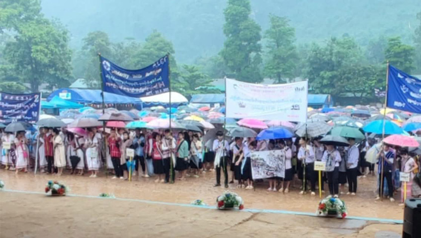 နေရပ်စွန့်ခွာသူများအတွက် နယ်စပ်ဖြတ်ကျော် ကူညီခွင့်ရရန် တောင်းဆို